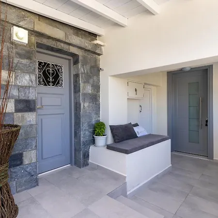 Restia Seaside I, 50m From Megas Gialos